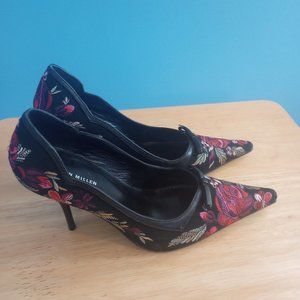 Vintage black floral embroidered heels